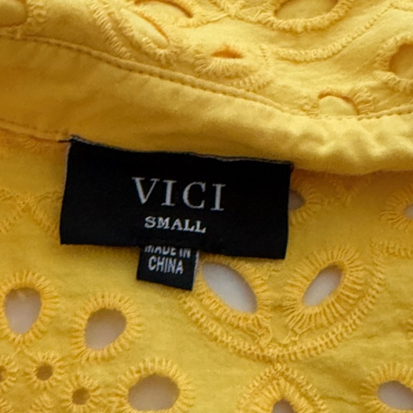 Vici Sunlit Yellow Eyelet Set - Picture 4 of 10
